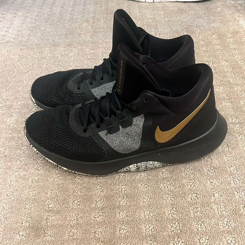Nike Air Precision sneakers